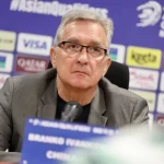 足球报：国足战澳大利亚有必要征召一名中后卫，双后腰是个选择-足球赛事-足球赛程-足球比分直播网